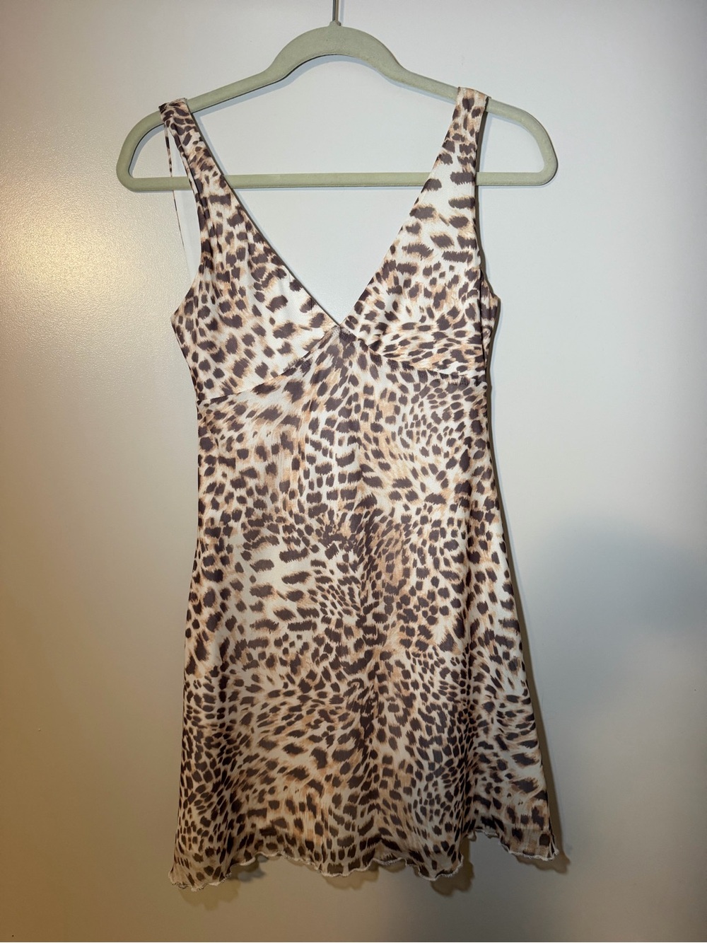 Princess Polly leopard print mini dress in a US 4
